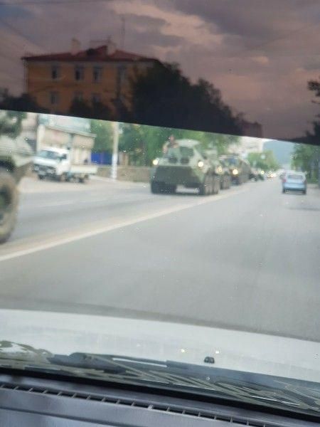 ​Колонна военной техники прошла в центре Читы 