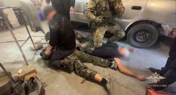 В Забайкалье задержаны изготовители и сбытчики оружия