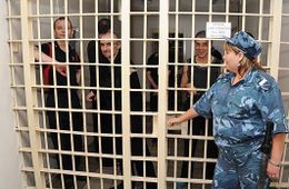 ​Двое братьев из села обматерили полицейских в Краснокаменске, чтобы переночевать в ИВС
