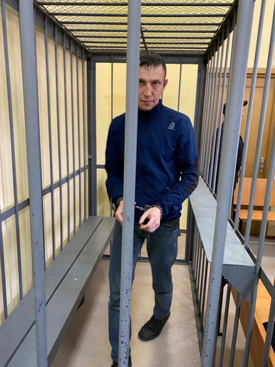 Следователи предъявили обвинение мужчине, который удерживал в заложниках ребенка в одном из домов Читы