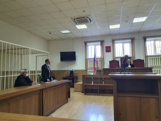 Читинского преподавателя оштрафовали на 150 тыс. руб. — он разместил в «Бессмертном полку» фото пособника фашистов. При обыске у него нашли книгу Гитлера.
