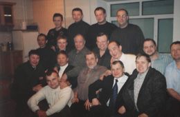 Депутат заксобрания — любитель фотографироваться с бандитами — настаивает на квотировании рабочих мест для заключенных