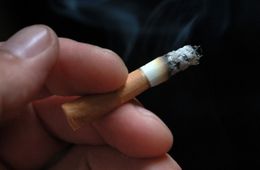 Пьяная забайкалка убила троих мужиков непотушенной сигаретой