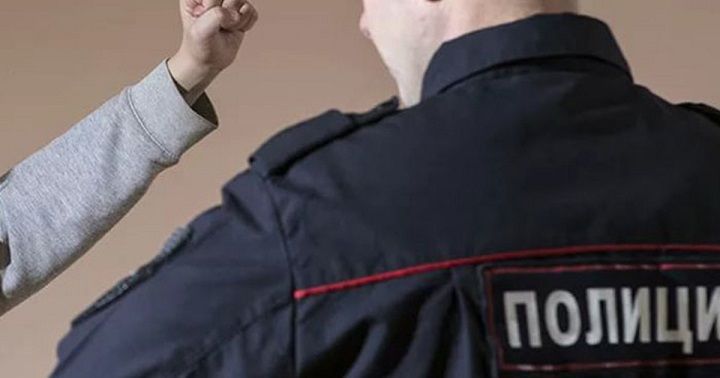 Читинца будут судить за то, что он ударил головой в лицо полицейского 