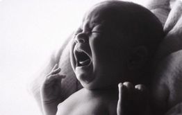Миллион требуют родные девочки, во влагалище которой медсестра затолкала салфетки
