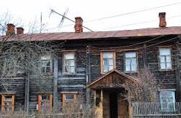 ​В Могзоне власти вероломно выселяют пенсионера из его квартиры и переселяют в непригодное жилье