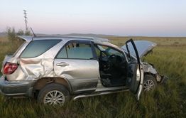 В  Оловяннинском районе водитель Toyota Harrier съехал с дороги и перевернулся
