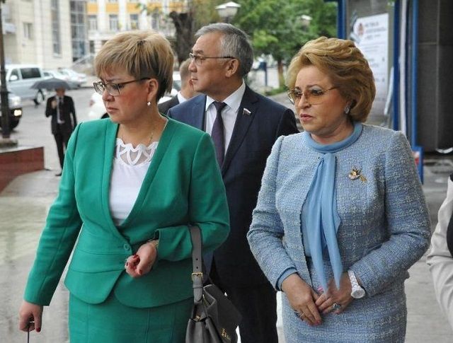 Матвиенко заявила, что лесной отраслью рулят преступники и предложила запретить вывоз леса за границу