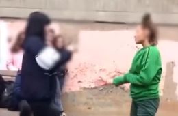 Школьницу избили за магазином в Чите