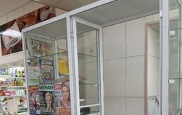 Фирменный киоск «Вечорки» под названием «Баргузин» радушно распахнул свое окошко