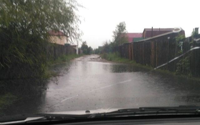 Вода топит дом журналиста «Вечорки»