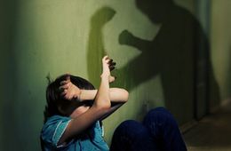 Уголовное дело возбудили на воспитательницу забайкальского детдома — ее подозревают в истязании воспитанников