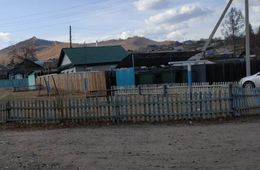 В Балее мусорные контейнеры установили возле детской площадки