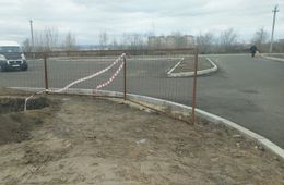 Неизвестные украли ограждения на улице Народной в Чите