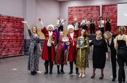 Они еще и танцуют: сотрудники краевого УФСИН получили сладкие призы за «танец с предметом».