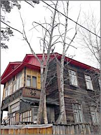 «Вечорка» помогла спилить деревья