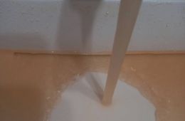 Ржавая вода бежит из кранов читинцев