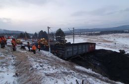 В Забайкалье на месте схода 12-ти вагонов восстановили движение по одному пути