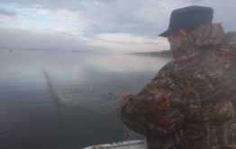 Почти километр рыболовных сетей достали из забайкальского озера 