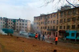 Яснинские коммунальщики жгут мусор в центре поселения