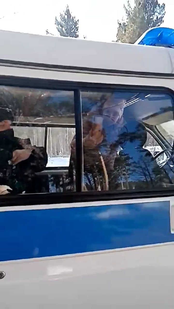 Жительницу Ивановки продержали несколько часов в полиции после схода против сжигания свиней. Потом к ней домой пришли из ПДН.