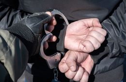 Подозреваемого в истязаниях над ребёнком задержали сегодня ночью под Читой