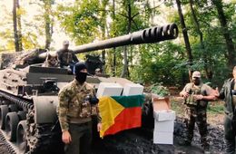 Метеостанции от читателей «Вечорки» артиллеристам под Угледар