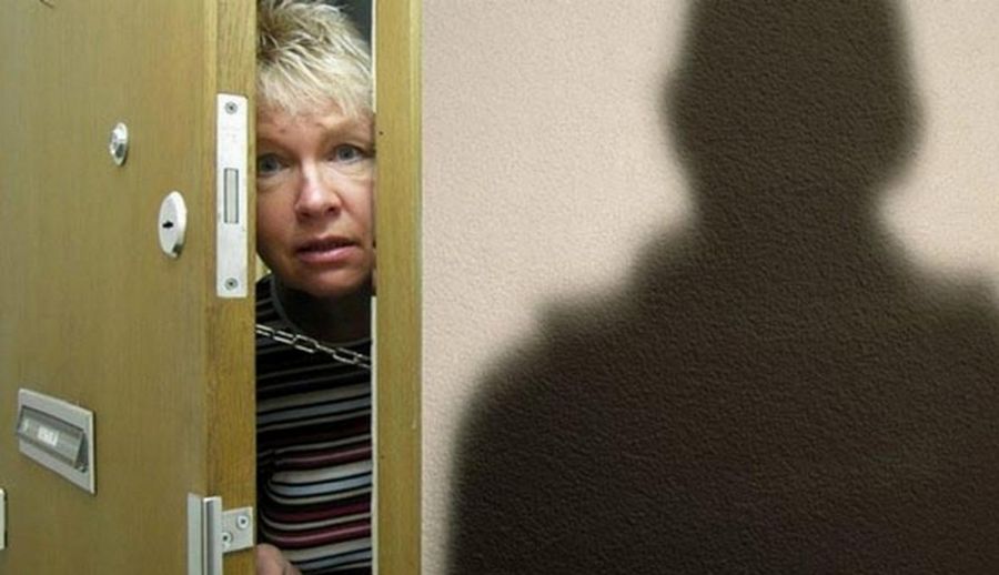 ​ Мошенница, вышедшая из тюрьмы несколько дней назад, обманула забайкальцев под видом соцработника
