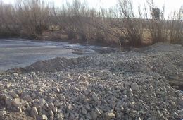 Депутат Оловяннинского райсовета перекрыл нерестовую речку в Ясной дамбой