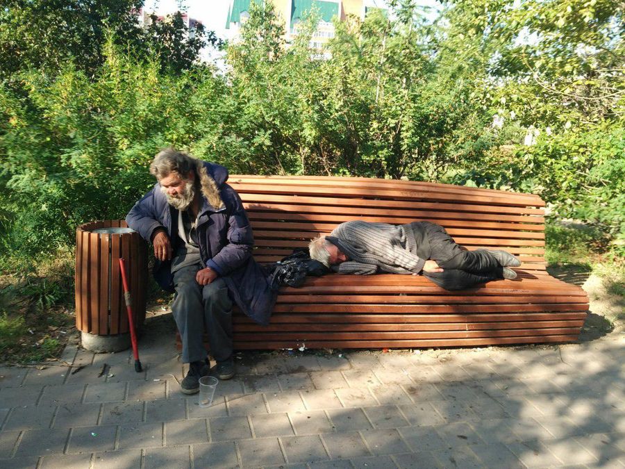 «Бомж на фото может быть моим отцом»