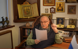 Кадры «Вечорки ТВ» на федеральном канале — режиссер Никита Михалков высказался о конфликте в селе Любовь Забайкальского края 