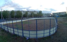Для районов Забайкалья приобретут 20 хоккейных коробок