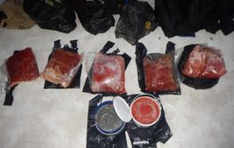 Пенсионерам продали искусственную красную икру под видом натуральной в Краснокаменске