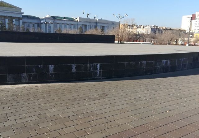 Врио Осипов: а из моего окна площадь стрёмная видна!