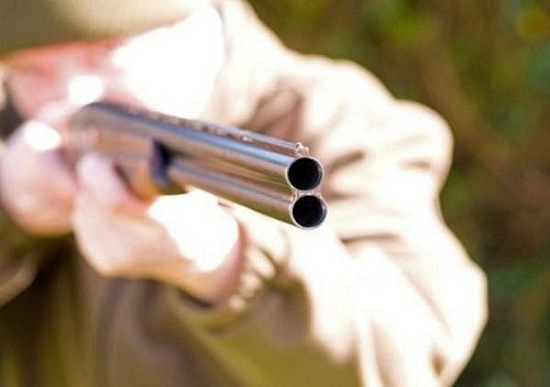 Читинец выстрелил в мужчину, попросившегося у него дома погреться