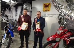 Лучших чабана и комбайнера Забайкалья наградили в Чите