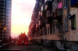 ​Мусор на балконе пятиэтажки загорелся рядом с «Вечоркой»