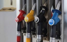Россия заняла второе место по дешевизне бензина среди европейских стран