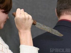 Малолетка из Карымского заколола ножом сожителя своей подруги