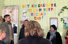 ​Александр Осипов посетил соцобъекты в Новокручининском