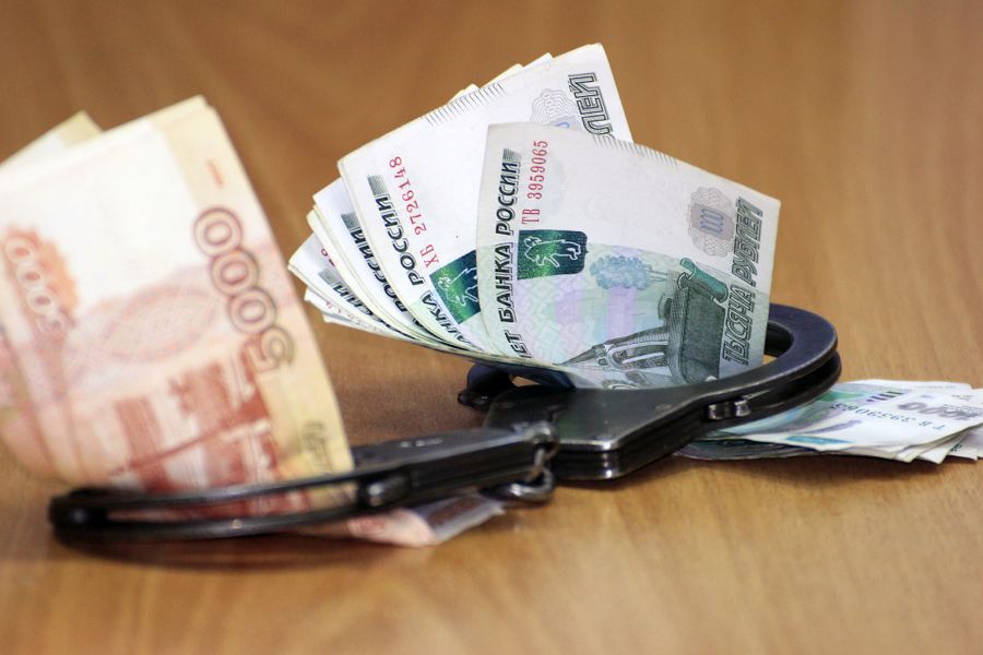 Двух руководителей районных электросетей поймали на взятке в Забайкалье (видео)