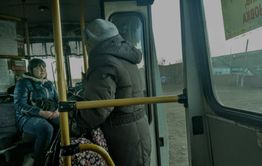 Читинка вынуждена на руках носить ребенка-инвалида в школу за 11 км